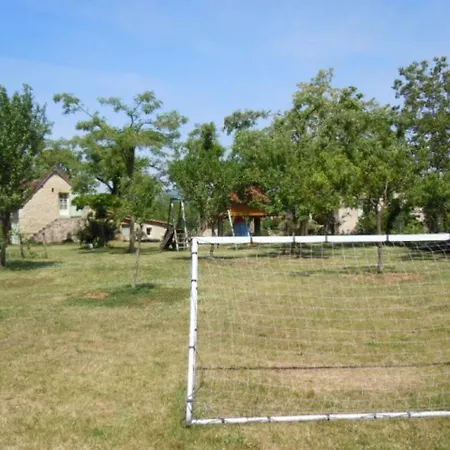 House 4 Personnes Camburat